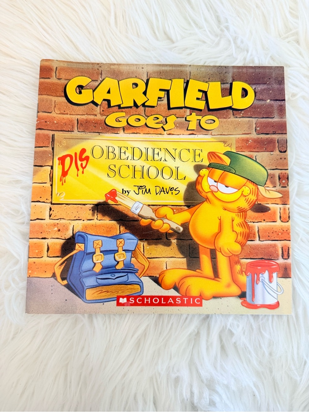 💫10/$25 • Scholastic Garfield Goes To Disobedience School Paperback